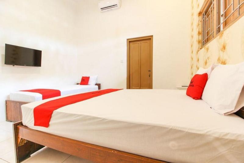 Reddoorz Near Rs Sarjito Yogyakarta Hotel Exterior photo